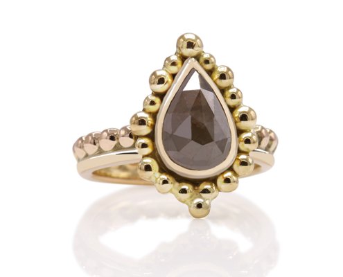 Aggregaat comfort Bij Handgemaakte gouden ring met bruine diamant in gouden rozet