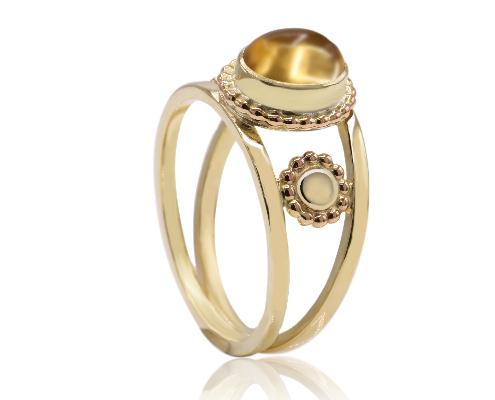 handgemaakte aparte en bijzondere ring uit goud en citrien