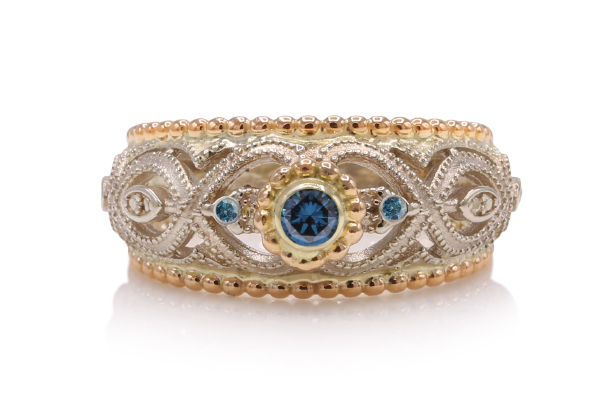 handgemaakte bijzondere klassiele gouden ring met diamanten