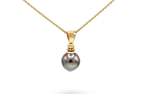 HS-3393-Gouden-hanger-met-een-Tahiti-parel-overview